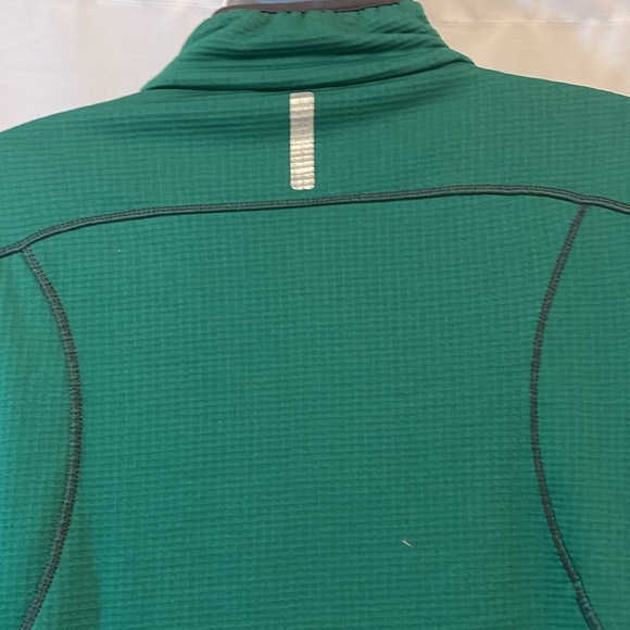 AVALANCHE Pullover. Size Small - Picture 7 of 11
